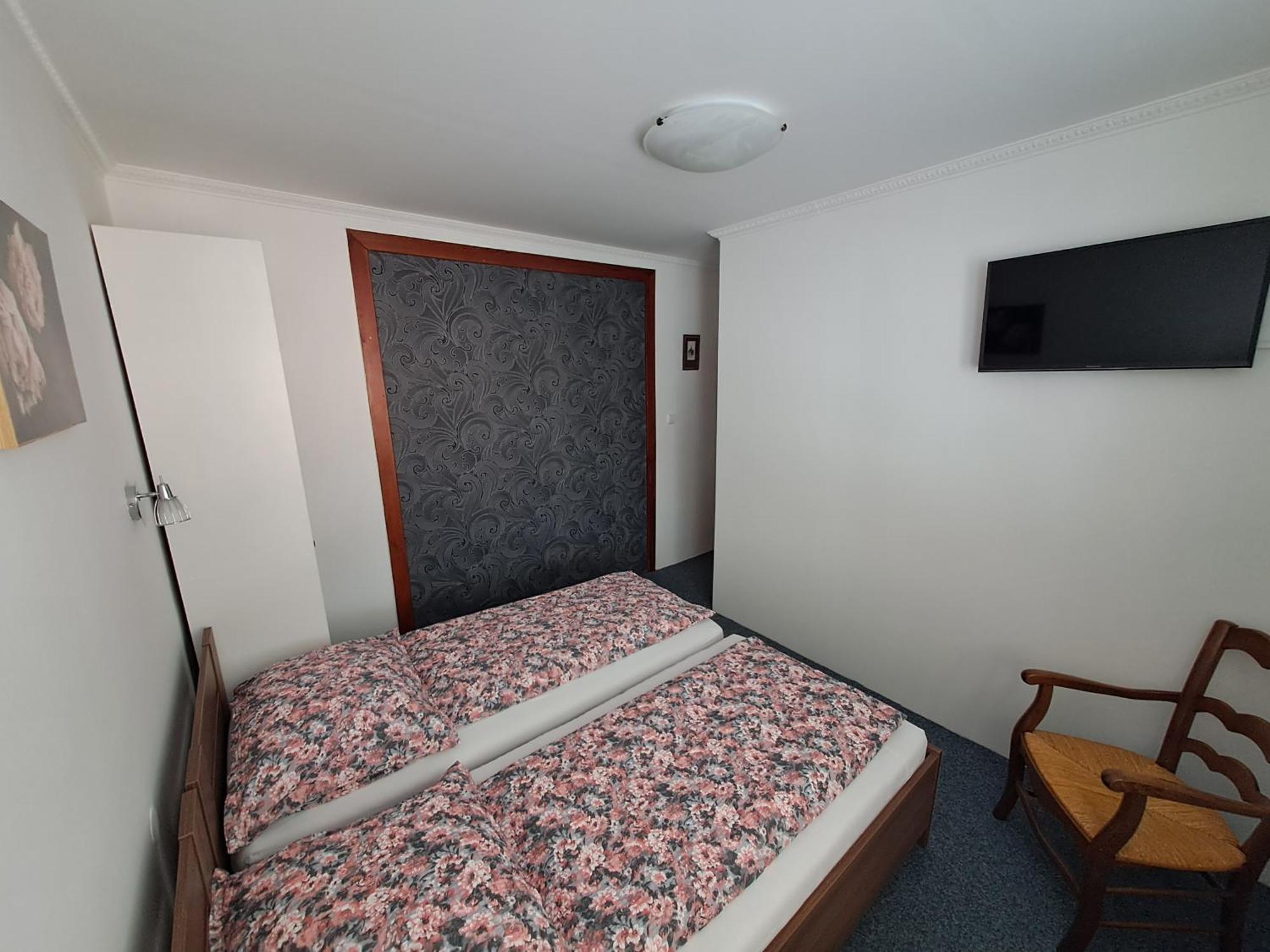 Pension Dana Karaskova Apartment Kutna Hora Room photo